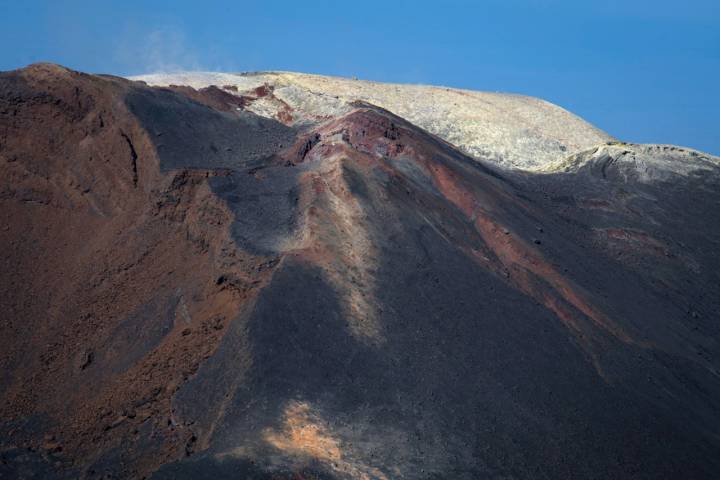 Lo que parece nieve es carbonato cálcico acumulado.