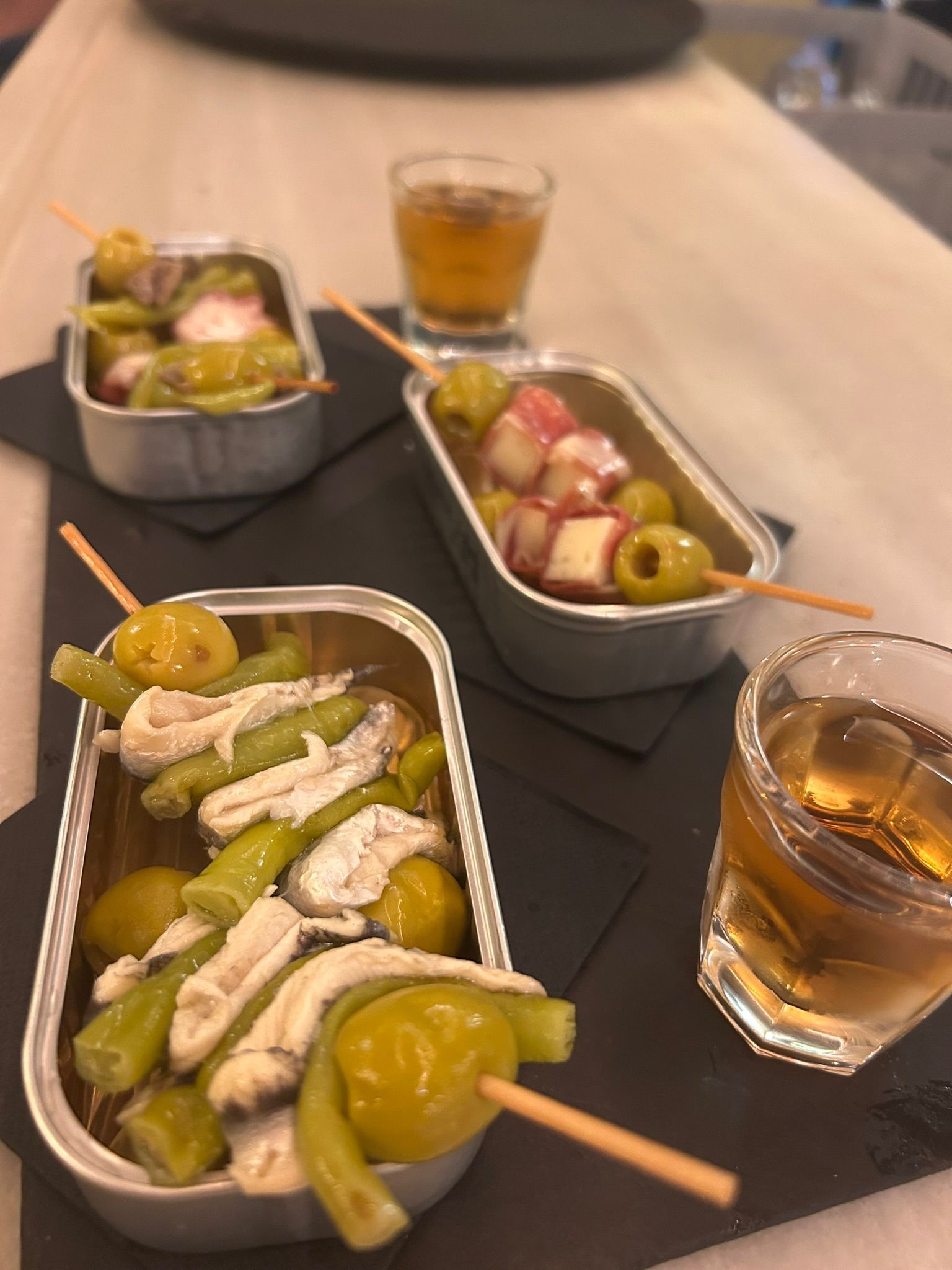 Calaix De Sastre Wine Bar