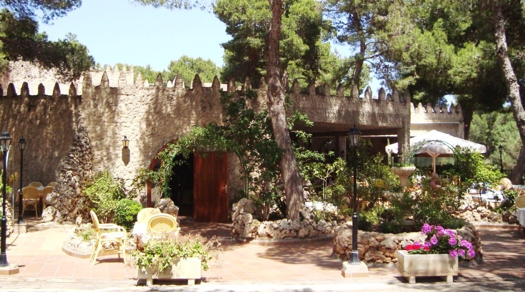 El Castillo del Bosque