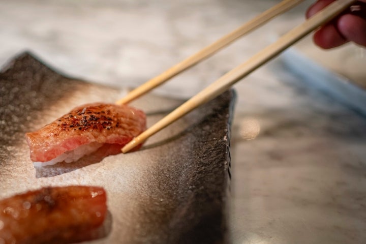 NIGUIRI DE VENTRESCA DE ATÚN